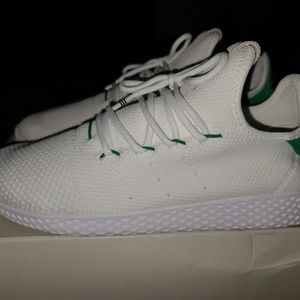 Used Adidas Pharrell x Tennis HU